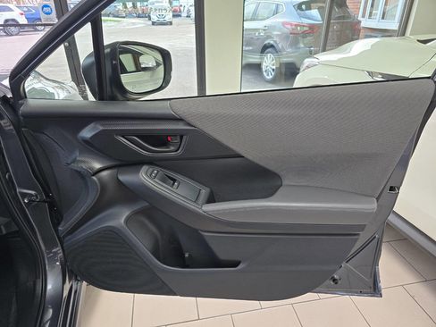 Used 2024 Subaru Crosstrek 2.0i Premium image 18