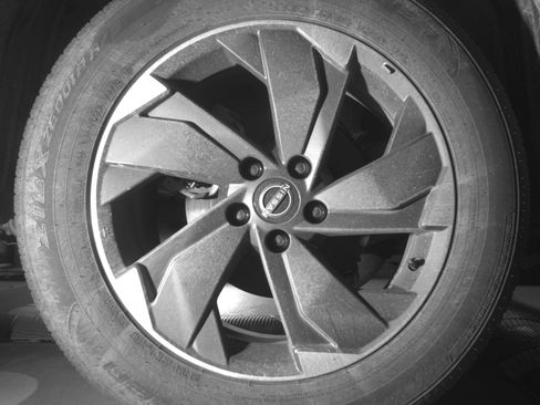 Used 2025 Nissan Rogue SV image 15