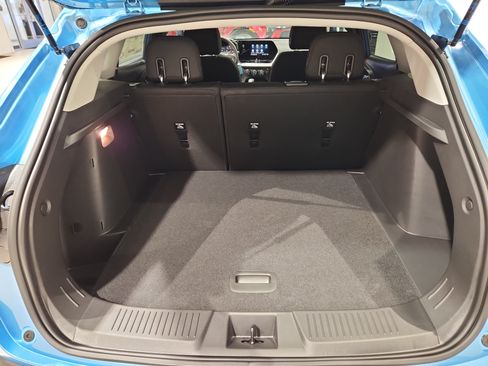 New 2026 Chevrolet Trax LS w/ LS Convenience Package FWD image 24