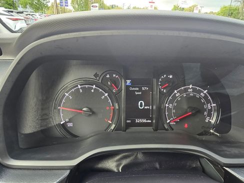 Certified 2022 Toyota 4Runner SR5 Premium AWD/4WD image 19