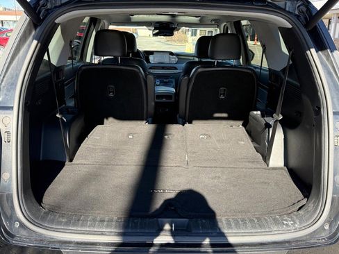 Used 2021 Hyundai Palisade SEL w/ Convenience Package image 4