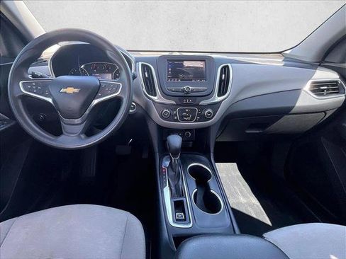 Certified 2022 Chevrolet Equinox LS w/ LS Convenience Package FWD image 16
