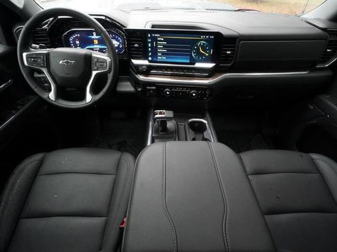 Used 2024 Chevrolet Silverado 1500 LT Trail Boss image 15