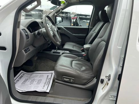 Used 2016 Nissan Frontier SL image 13