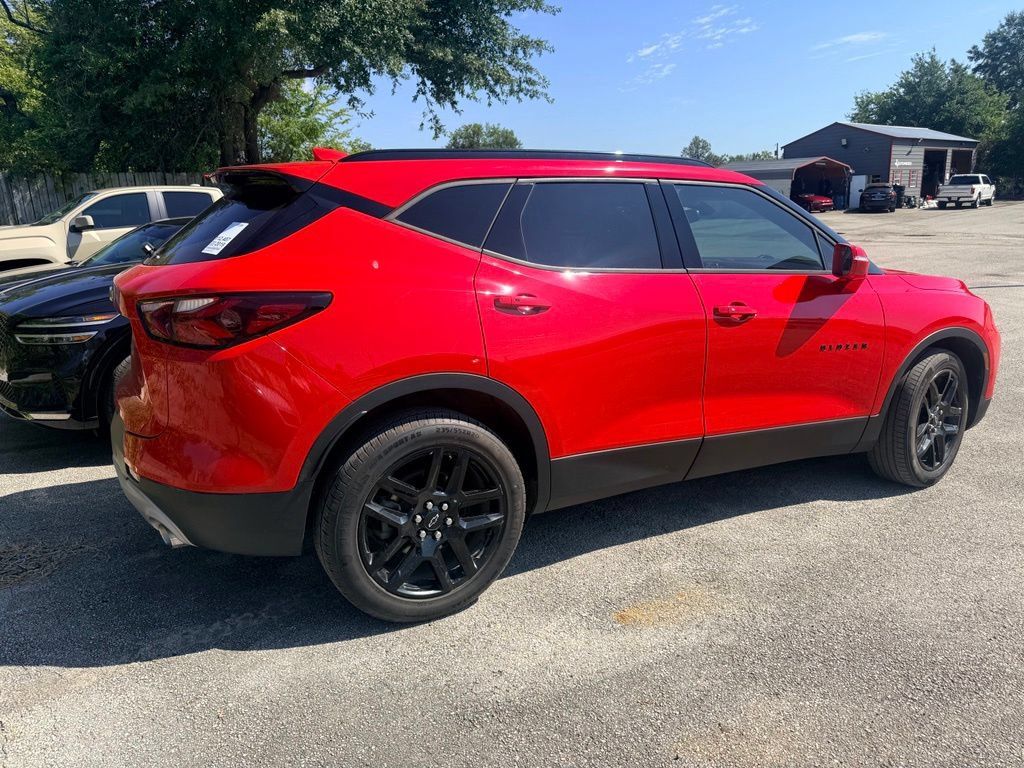 Used 2019 Chevrolet Blazer LT FWD image 1