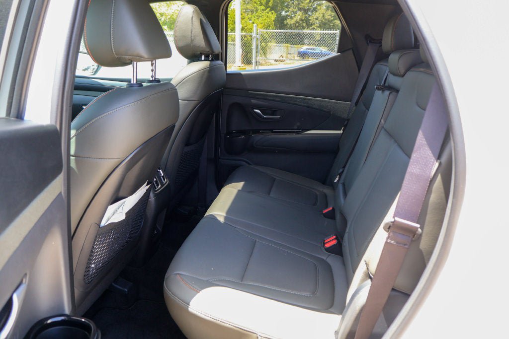 Used 2025 Hyundai Santa Cruz Limited AWD/4WD image 9