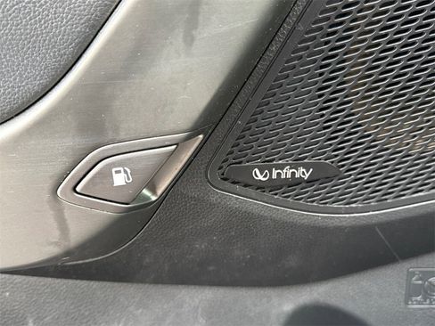 Used 2017 Hyundai Santa Fe SE w/ SE Ultimate Tech Package 03 image 21