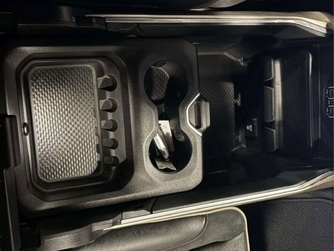 Used 2021 RAM 1500 Laramie image 32