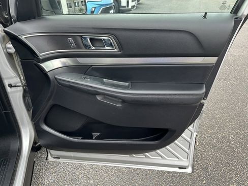 Used 2019 Ford Explorer XLT w/ Equipment Group 202A image 22