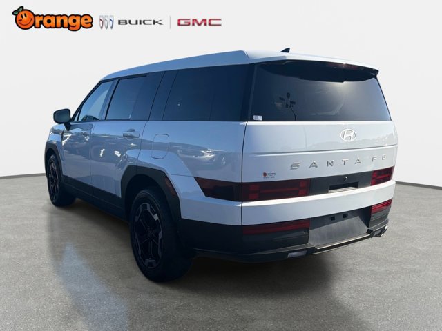 Used 2025 Hyundai Santa Fe SE FWD image 5