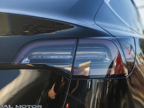 Used 2019 Tesla Model 3 Long Range image 7