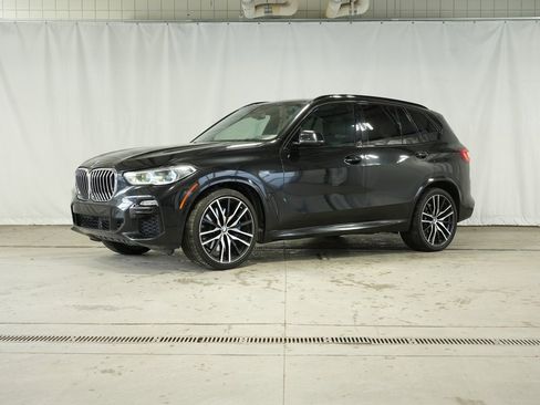 Used 2019 BMW X5 xDrive50i w/ M Sport Package image 1