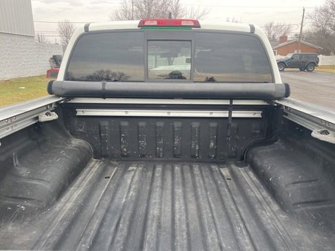 Used 2022 Nissan Frontier PRO-4X image 13