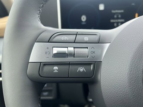 New 2025 Hyundai Sonata Limited image 28