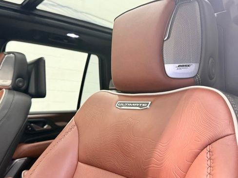 Used 2023 GMC Yukon Denali Ultimate image 23