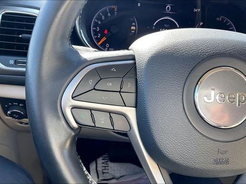 Used 2019 Jeep Grand Cherokee Laredo image 21