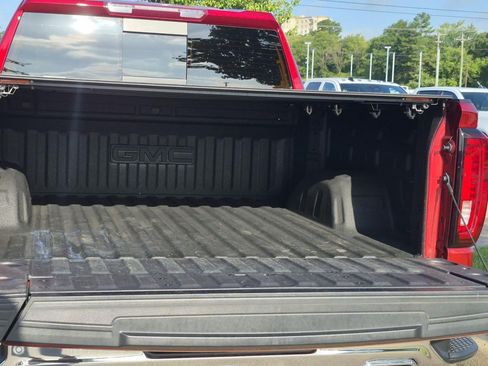 Certified 2024 GMC Sierra 1500 SLT AWD/4WD image 10