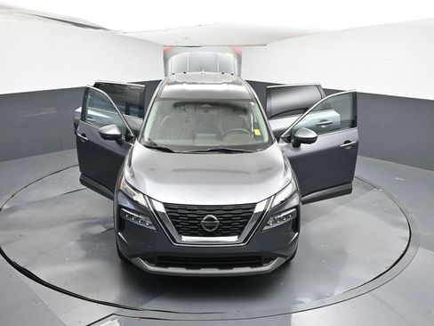 Used 2021 Nissan Rogue SV image 49