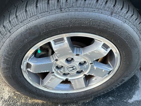 Used 2011 Honda Pilot Touring image 21