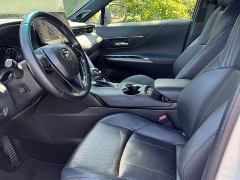 Used 2021 Toyota Venza Limited w/ Advanced Technology Package AWD/4WD image 8