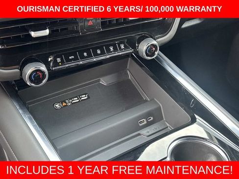 Used 2025 Chevrolet Suburban Premier AWD/4WD image 26