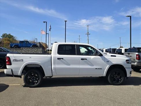 New 2026 RAM 1500 4x4 Crew Cab image 2