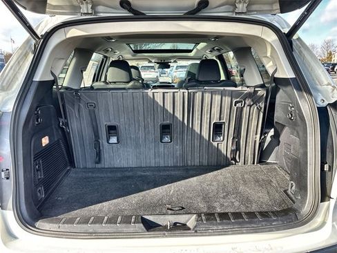 Used 2023 Subaru Ascent Touring image 31