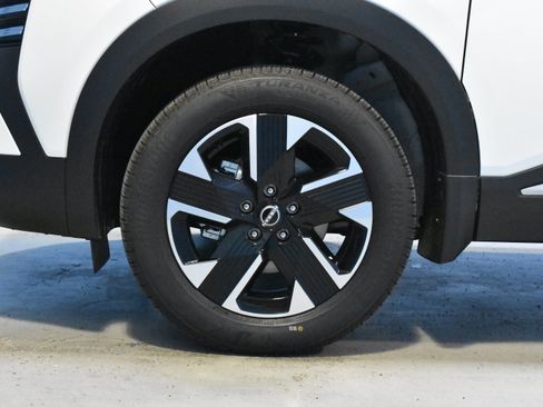 New 2026 Nissan Kicks SV w/ Cold Weather Package AWD/4WD image 21