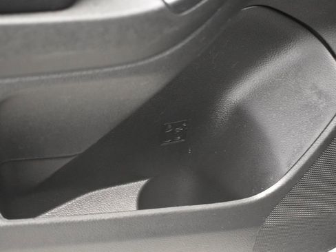 Used 2014 Subaru Forester 2.5i Premium w/ All-Weather Package image 26