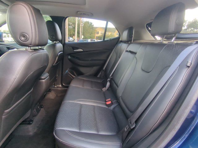 Used 2022 Buick Encore GX Essence w/ Advanced Technology Package FWD image 16