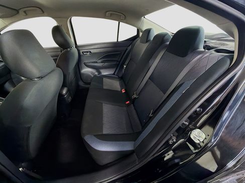 Used 2025 Nissan Versa SV FWD image 28