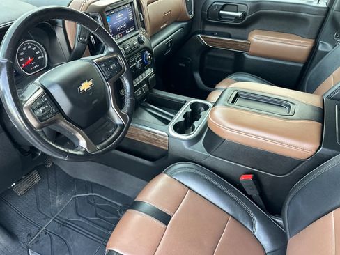 Used 2020 Chevrolet Silverado 2500 High Country image 11