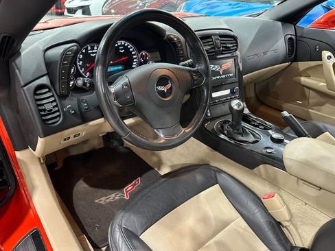 Used 2012 Chevrolet Corvette Convertible w/ 3LT Preferred Equipment Group RWD image 11