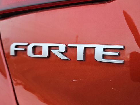Certified 2024 Kia Forte GT-Line image 30