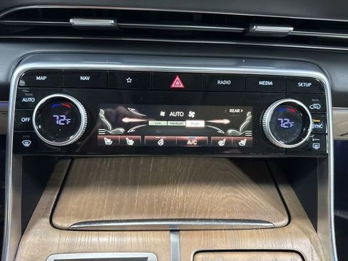 Used 2023 Genesis GV80 3.5T Advanced + AWD/4WD image 22