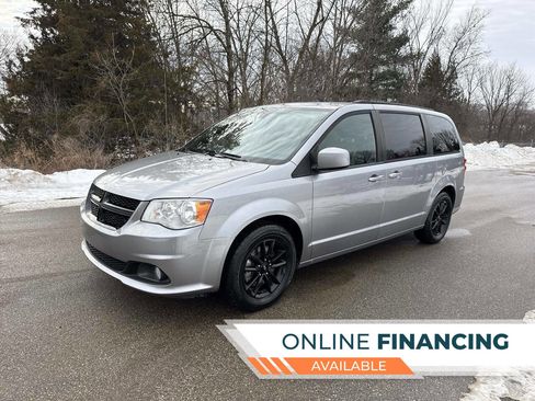 Used 2019 Dodge Grand Caravan GT image 1
