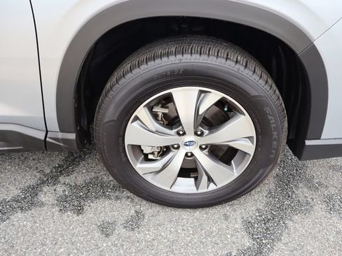 Certified 2025 Subaru Ascent Premium w/ Premium Package AWD/4WD image 41