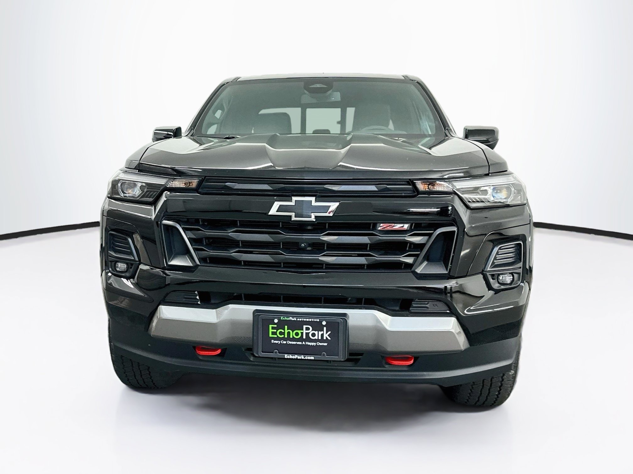 Used 2023 Chevrolet Colorado Z71 w/ Z71 Convenience Package 2 AWD/4WD image 2