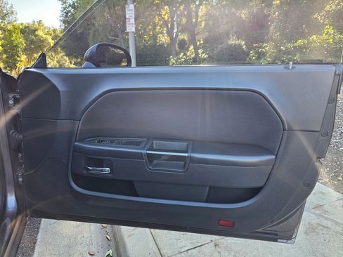 Used 2013 Dodge Challenger SXT image 20