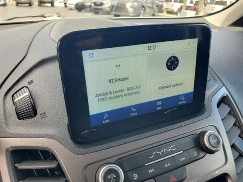 Used 2022 Ford Transit Connect XLT image 22