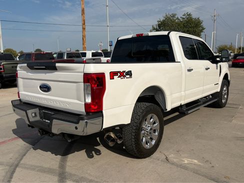 Used 2018 Ford F250 Lariat w/ Lariat Ultimate Package AWD/4WD image 4