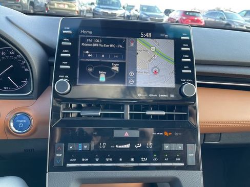 Used 2019 Toyota Avalon Limited w/ All Weather Liner Package image 22