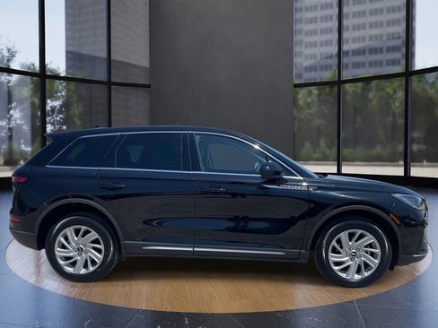 Certified 2023 Lincoln Corsair FWD image 2
