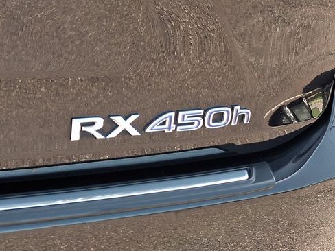 Used 2022 Lexus RX 450h AWD w/ Luxury Package image 32
