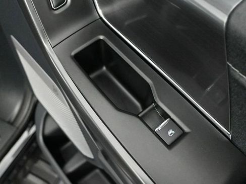 Used 2024 Ford F150 Lariat image 51