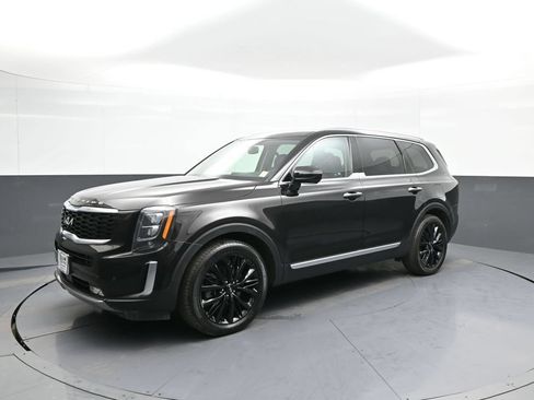 Certified 2022 Kia Telluride SX w/ SX Prestige Package AWD/4WD image 10