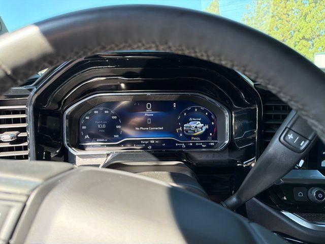 Used 2025 Chevrolet Silverado 3500 LT AWD/4WD image 15