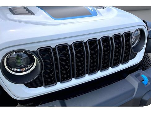 Certified 2024 Jeep Wrangler Unlimited Rubicon 4xe AWD/4WD image 54