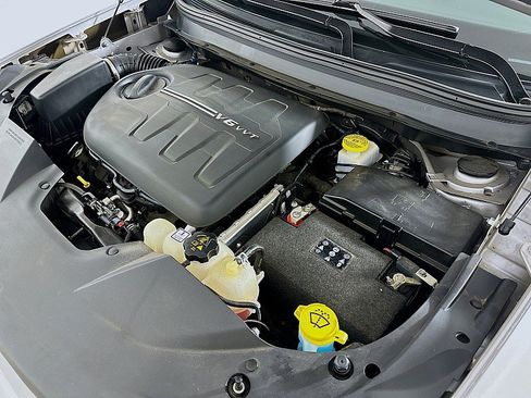 Used 2019 Jeep Cherokee Limited AWD/4WD image 30