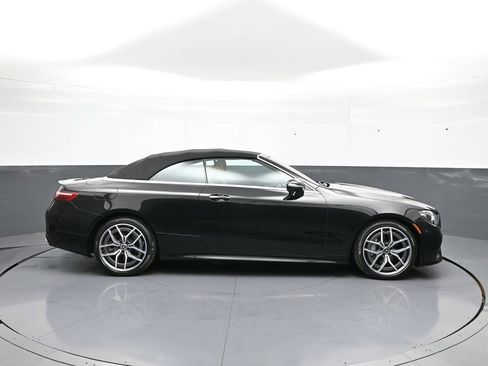 Used 2023 Mercedes-Benz E 450 4MATIC Cabriolet image 5